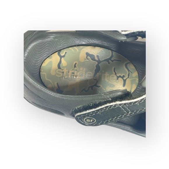 Stride Rite ✿ Unisex Children’s Kid’s Outdoor Sandal ✿ Army Green Camo ✿ Boy 8 - Picture 9 of 16